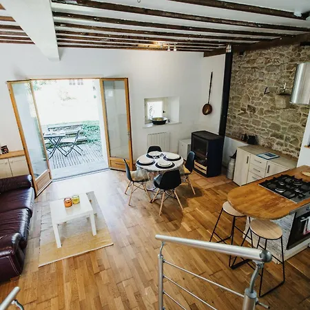 La Petite Angele Cocon Entre Terre Et Holiday home